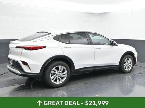 Used 2025 Buick Envista Preferred image 12