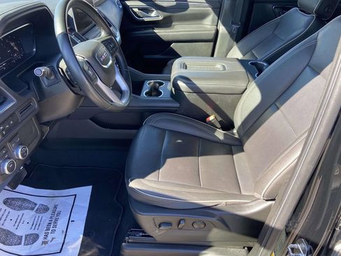 Used 2023 GMC Yukon SLT image 11