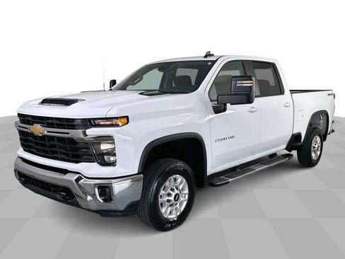 Used 2025 Chevrolet Silverado 2500 LT w/ Convenience Package AWD/4WD image 1