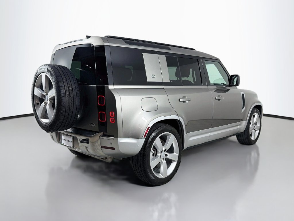 Certified 2023 Land Rover Defender 110 S AWD/4WD image 5