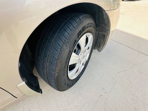 Used 2009 Toyota Camry FWD image 28