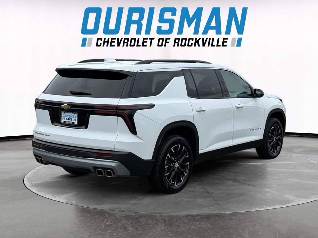 Used 2025 Chevrolet Traverse LT w/ Sun and Wheel Package AWD/4WD image 6