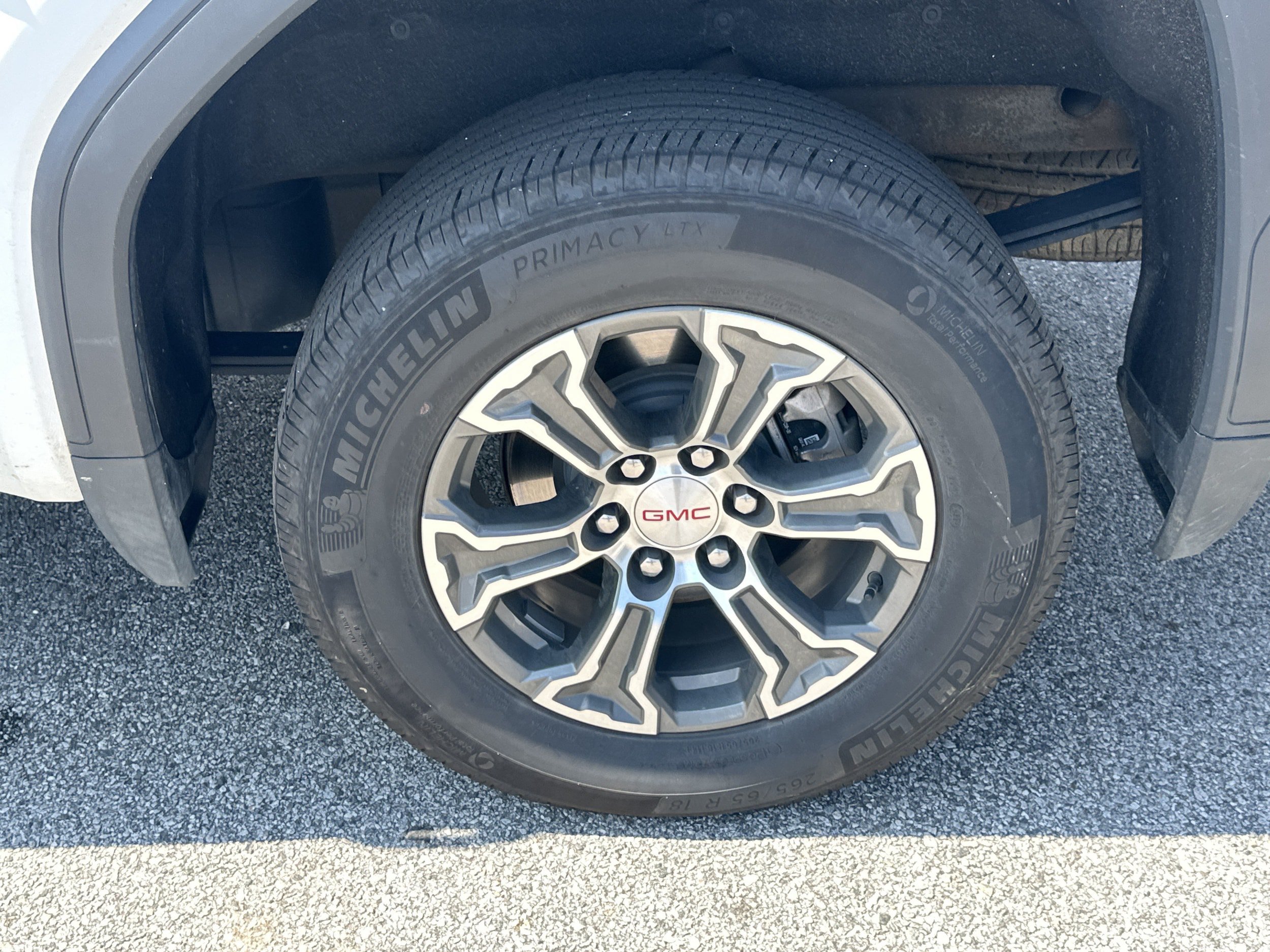 Used 2025 GMC Sierra 1500 SLT RWD image 19