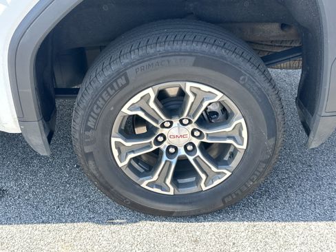 Used 2025 GMC Sierra 1500 SLT RWD image 19