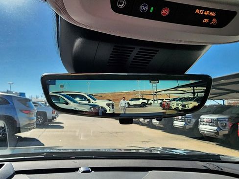 New 2026 Buick Envision Avenir image 36