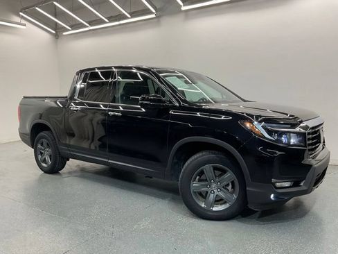 Used 2023 Honda Ridgeline RTL-E image 2
