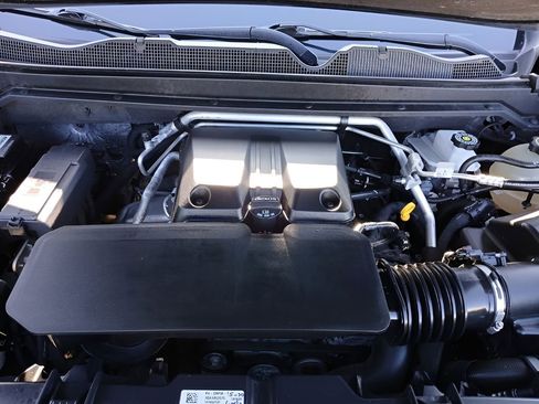 Used 2023 GMC Canyon AT4 w/ AT4 Premium Package image 29