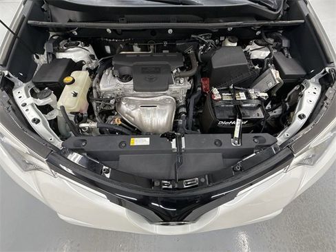 Used 2018 Toyota RAV4 Limited image 27