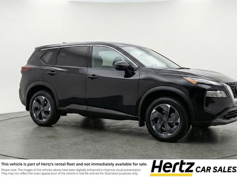Used 2025 Nissan Rogue SV image 1