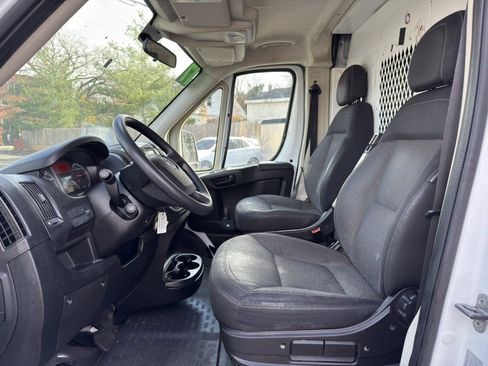 Used 2017 RAM ProMaster 2500 w/ Interior Convenience Group image 14