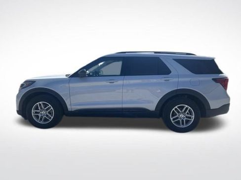 New 2026 Ford Explorer Active w/ Active Comfort Package RWD image 2