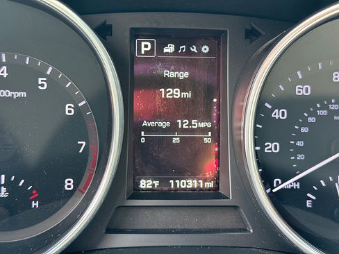 Used 2018 Hyundai Santa Fe Sport FWD image 18