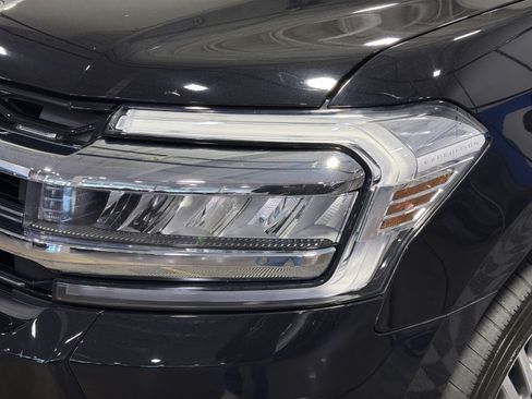 Used 2023 Ford Expedition Max Limited AWD/4WD image 13