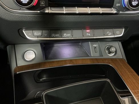 Used 2024 Audi Q5 2.0T Premium w/ Convenience Package image 14