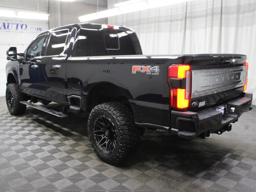 Used 2023 Ford F250 Platinum AWD/4WD image 7
