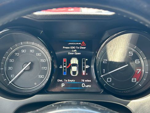 Used 2015 Jaguar F-TYPE S RWD image 21
