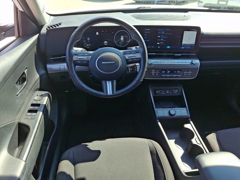 Used 2024 Hyundai Kona SEL w/ Convenience Package FWD image 11