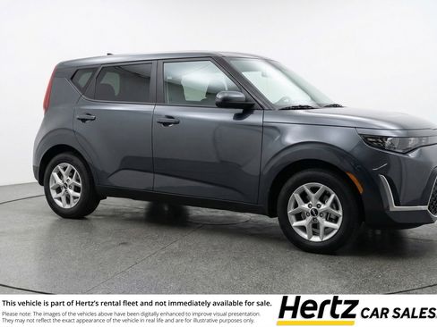 Used 2025 Kia Soul LX w/ LX Technology Package FWD image 1