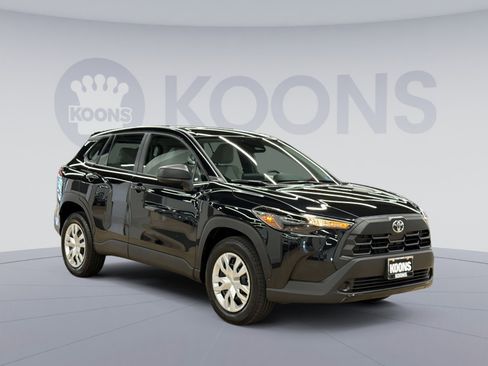 Used 2026 Toyota Corolla Cross L FWD image 2