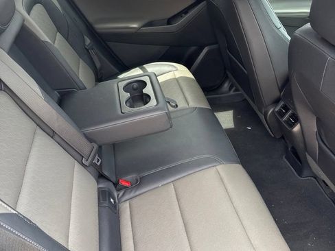 Used 2025 Chevrolet Equinox LT w/ Convenience Package II FWD image 16