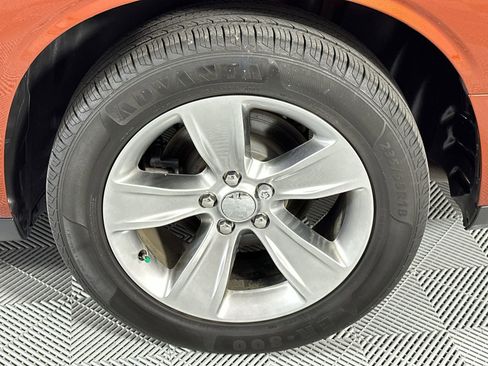 Used 2021 Dodge Challenger SXT RWD image 10