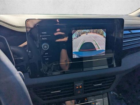 Certified 2025 Volkswagen Jetta S image 13