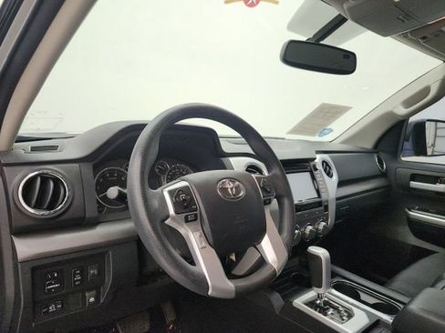 Used 2017 Toyota Tundra SR5 w/ SR5 Upgrade Package RWD image 12