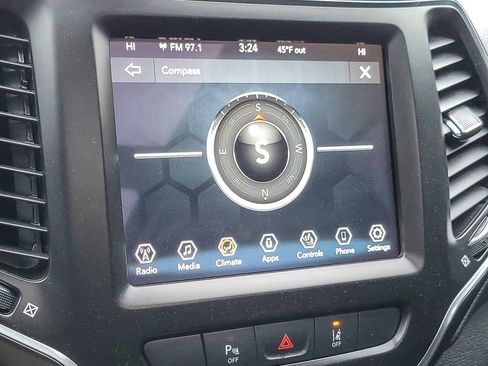 Used 2021 Jeep Cherokee Latitude Lux w/ Sun & Sound Group image 17