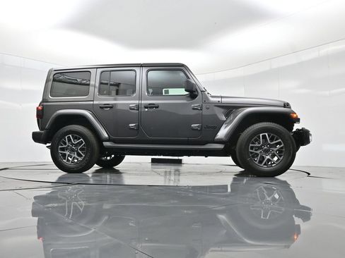 New 2026 Jeep Wrangler Sahara image 39