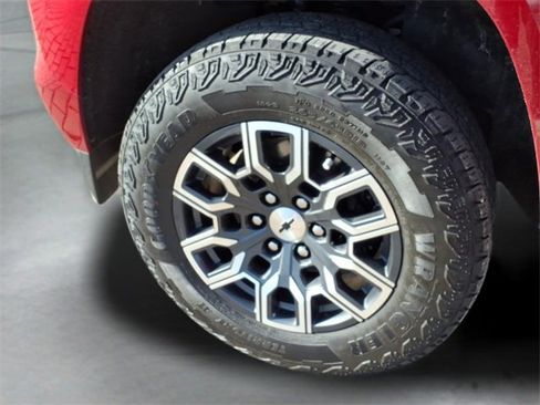 Used 2023 Chevrolet Colorado Z71 w/ Z71 Convenience Package 2 image 21