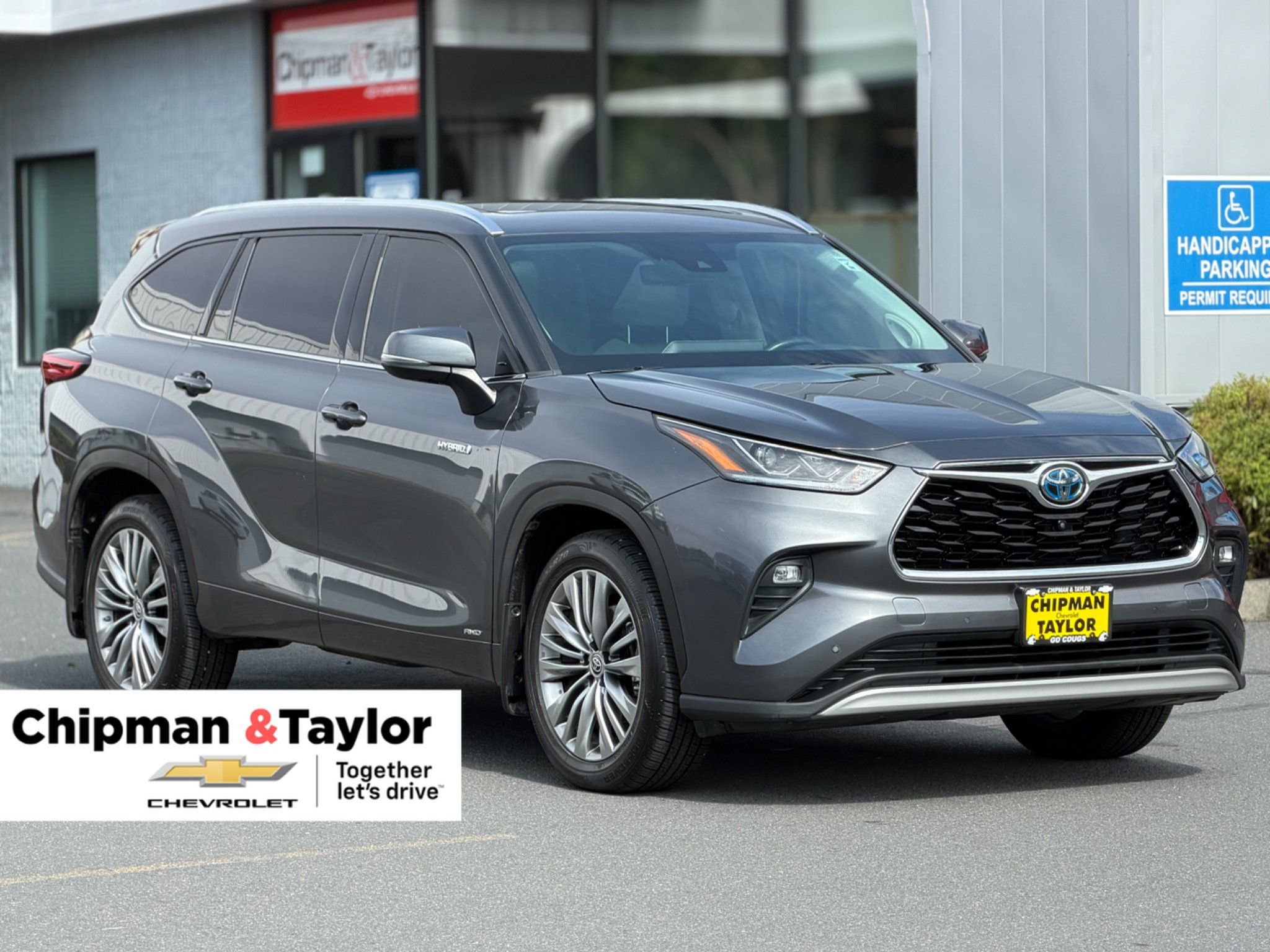 Used 2020 Toyota Highlander Platinum AWD/4WD image 1