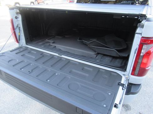 Used 2024 Ford F150 STX RWD image 9