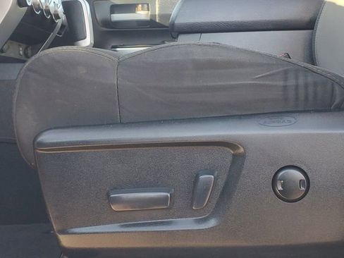 Used 2014 Toyota Tundra SR image 6