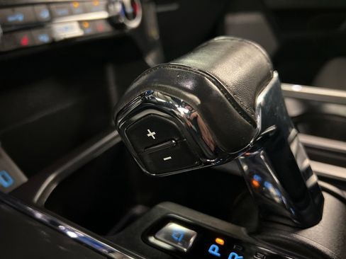 Certified 2022 Ford F150 XLT w/ Equipment Group 302A High image 15