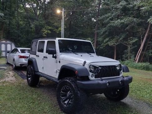 Used 2014 Jeep Wrangler Unlimited Sport w/ Quick Order Package 24S AWD/4WD image 1