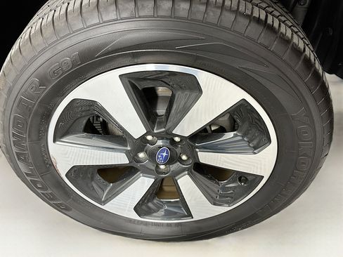 Used 2018 Subaru Forester 2.5i Premium image 11