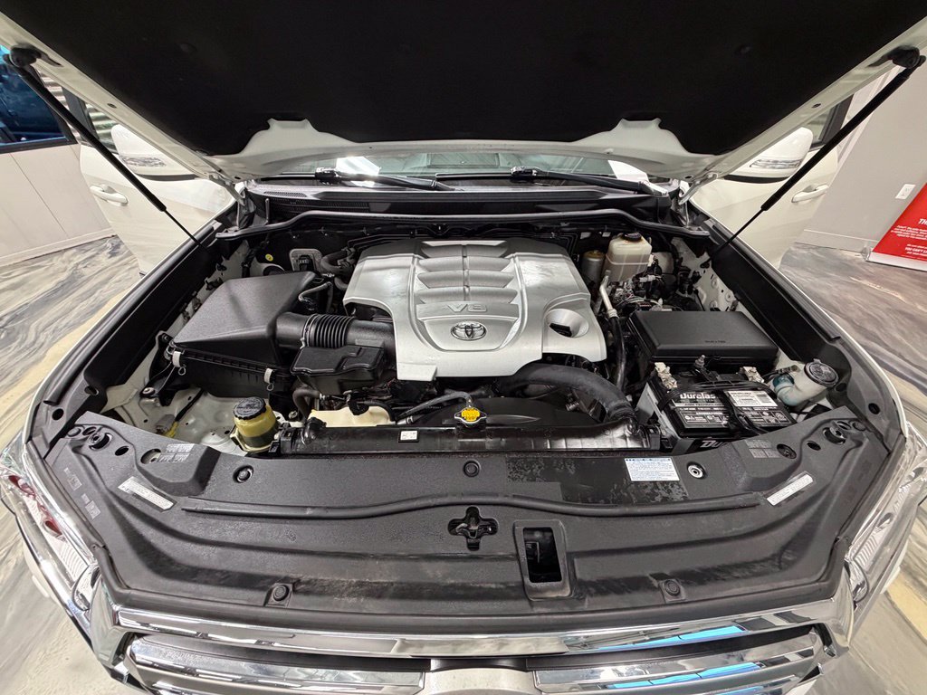 Used 2016 Toyota Land Cruiser AWD/4WD image 72