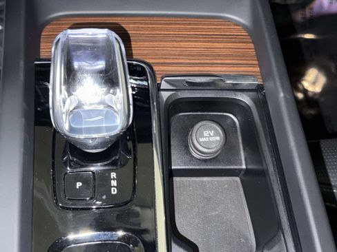 Used 2024 Volvo XC60 T8 Ultimate w/ Protection Package Premier AWD/4WD image 23