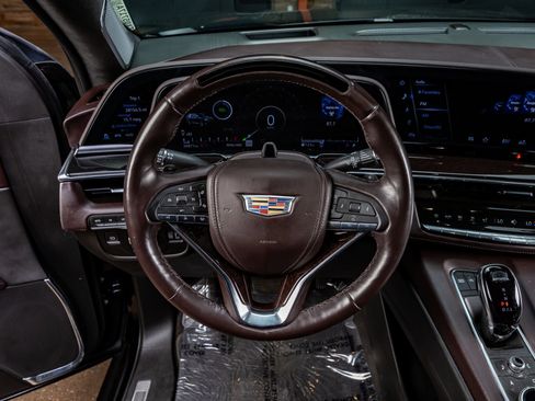 Used 2023 Cadillac Escalade Sport Platinum image 15