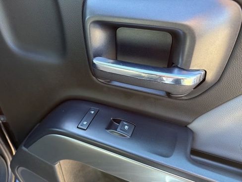 Used 2018 Chevrolet Silverado 1500 LT w/ All Star Edition image 50