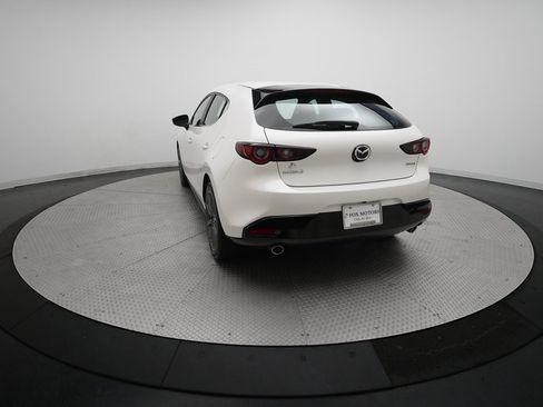 Used 2023 MAZDA MAZDA3 s image 31