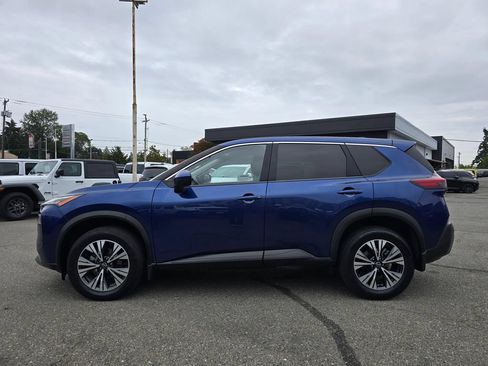 Used 2023 Nissan Rogue SV FWD image 5