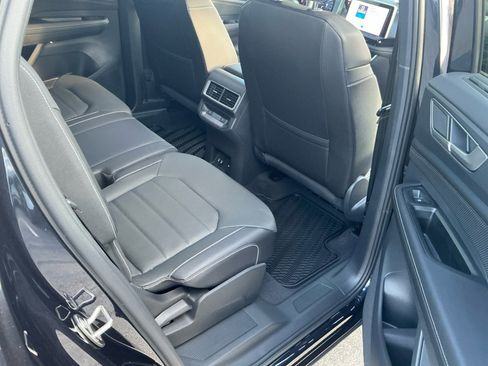 New 2026 Volkswagen Atlas Cross Sport SEL R-Line image 27