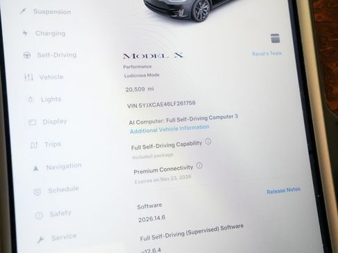 Used 2020 Tesla Model X Performance AWD/4WD image 30