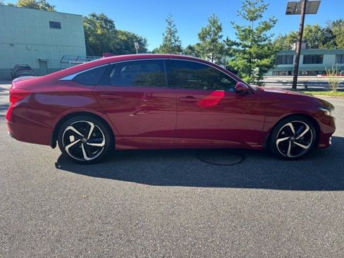 Used 2018 Honda Accord Sport image 7