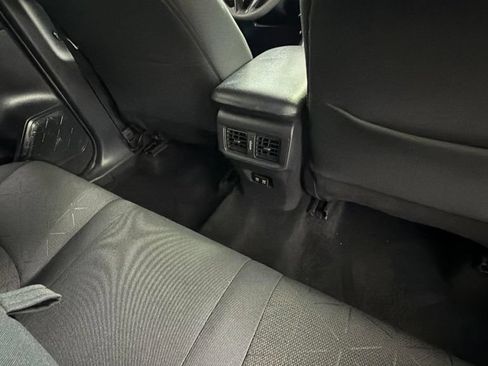 Used 2021 Toyota RAV4 XLE FWD image 28