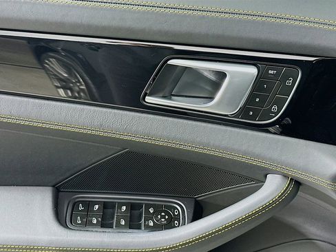 Used 2023 Porsche Panamera Turbo S image 20