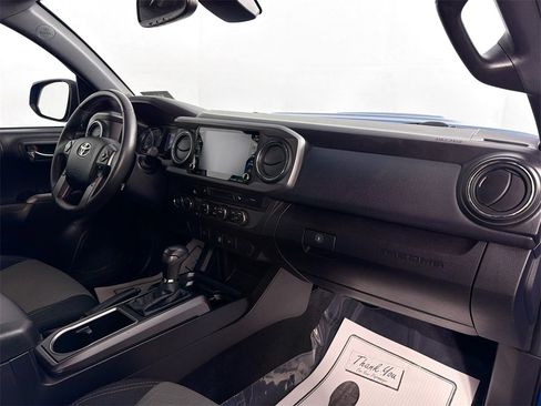 Used 2021 Toyota Tacoma TRD Sport image 26