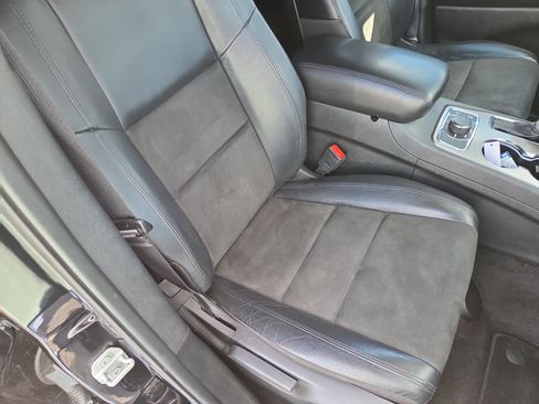 Certified 2022 Jeep Grand Cherokee Laredo X AWD/4WD image 17