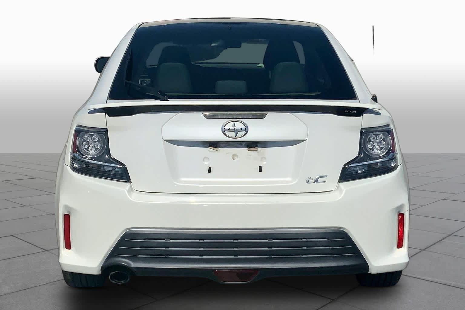 Used 2016 Scion tC FWD image 5